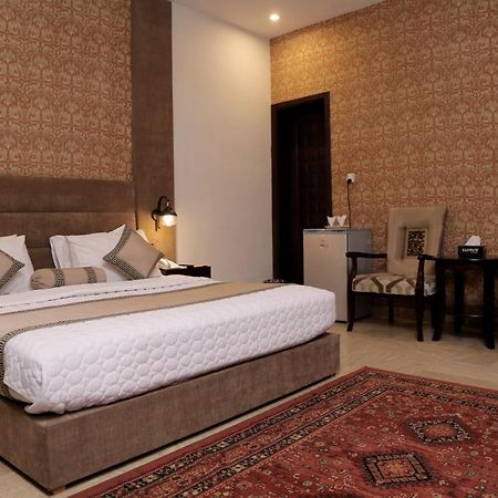 Shelton Hotel Lahore Ngoại thất bức ảnh
