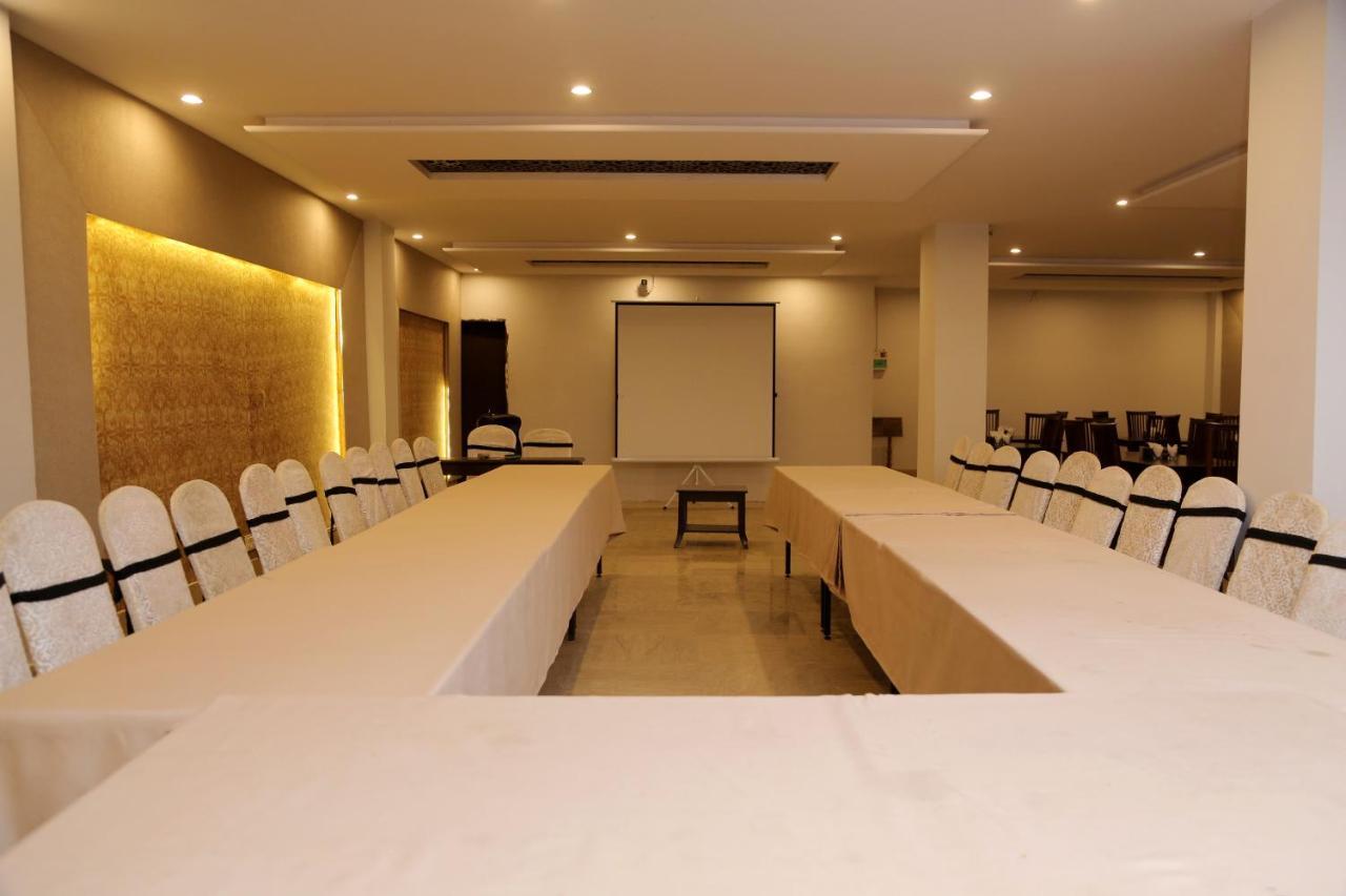 Shelton Hotel Lahore Ngoại thất bức ảnh