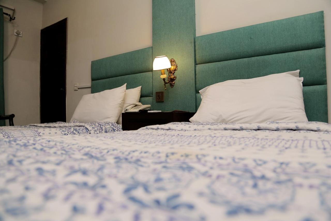 Shelton Hotel Lahore Ngoại thất bức ảnh